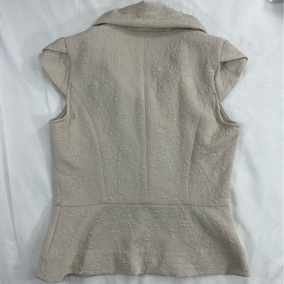 An Ren New York Small 3 Large Button Short Sleeve Blazer - Khaki - Ruffled - Picture 2 of 13